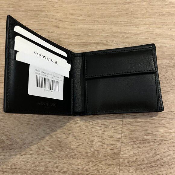 Maison Kitsune Tricolor Fox Compact Bifold Wallet Black (New) - Picture 9 of 15